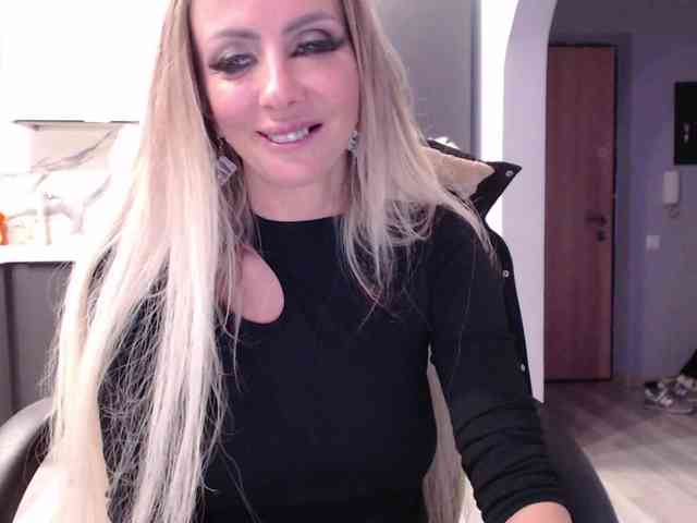 blondalina webcam