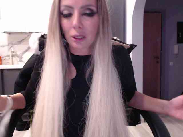 blondalina webcam