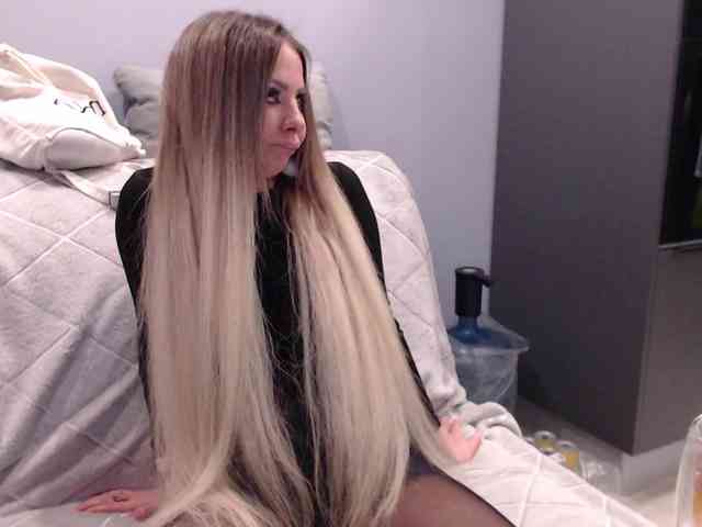 blondalina webcam