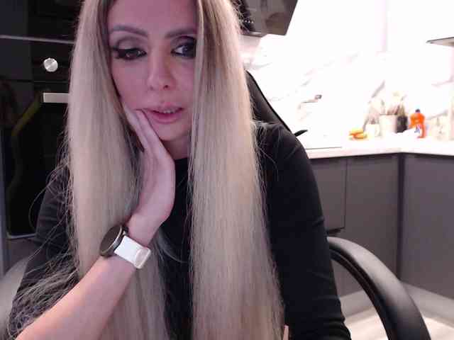 blondalina webcam
