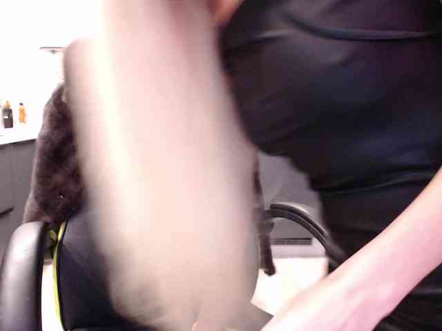 blondalina webcam