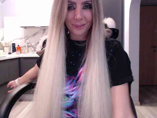 blondalina webcam