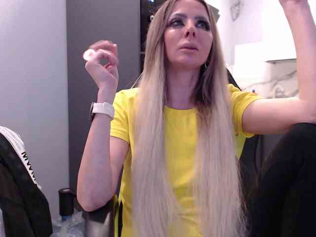 blondalina webcam