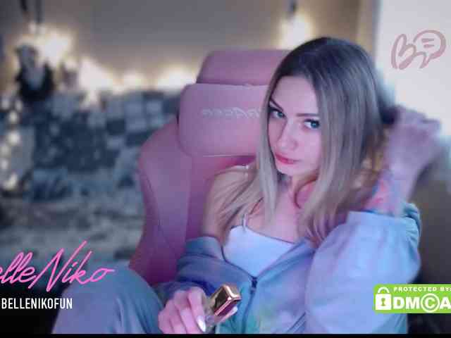 BelleNiko webcam