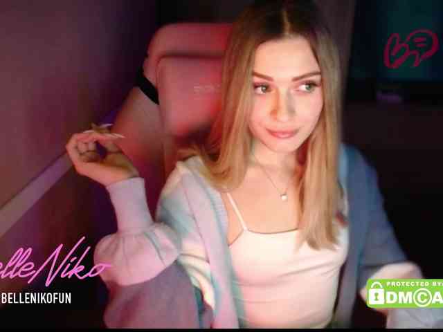 BelleNiko webcam