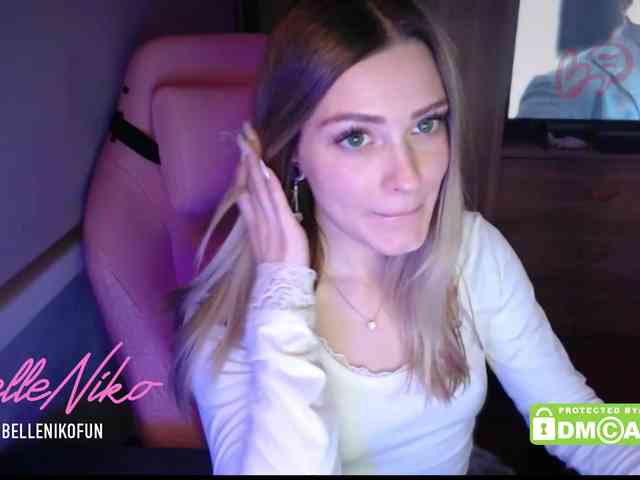 BelleNiko webcam