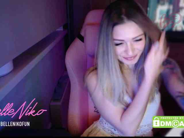 BelleNiko webcam