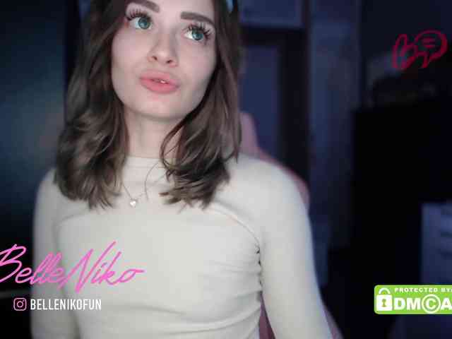 BelleNiko webcam