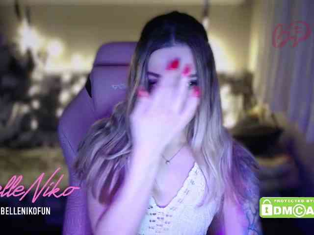 BelleNiko webcam