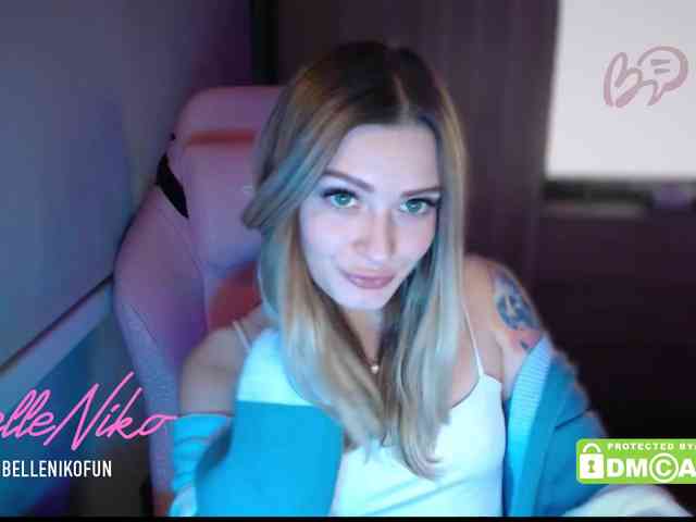 BelleNiko webcam