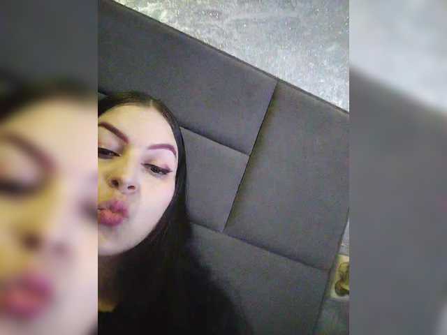 kissmabont live show