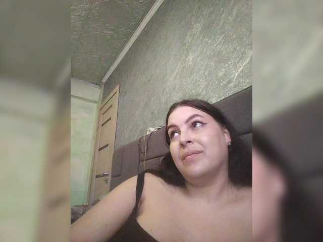 Cleopatra1990 preview