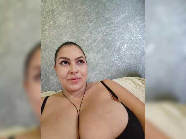 Sex chat gratuit in direct cu kissmabont pe BongaCams