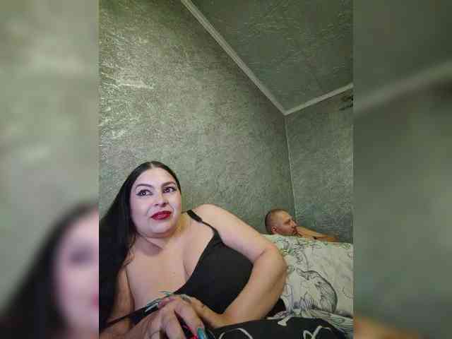 Cleopatra1990 webcam