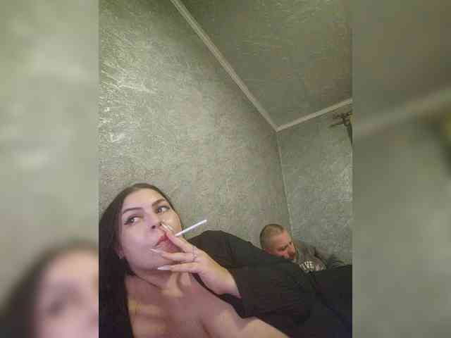 Cleopatra1990 webcam