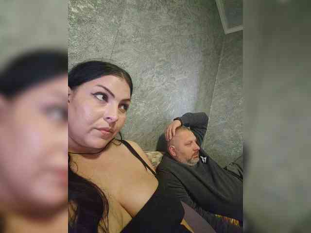 Cleopatra1990 webcam