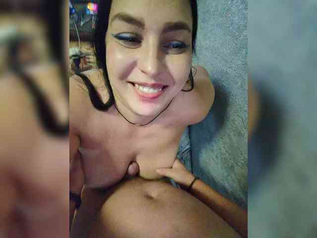 Cleopatra1990 webcam
