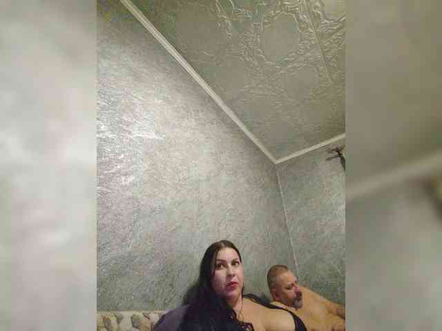 Cleopatra1990 webcam