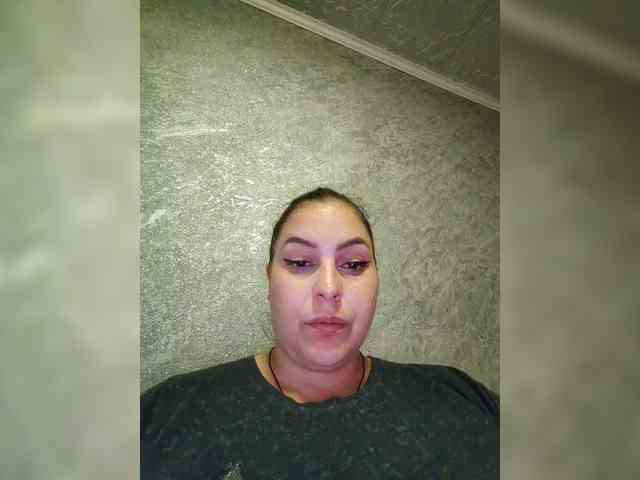 Cleopatra1990 webcam