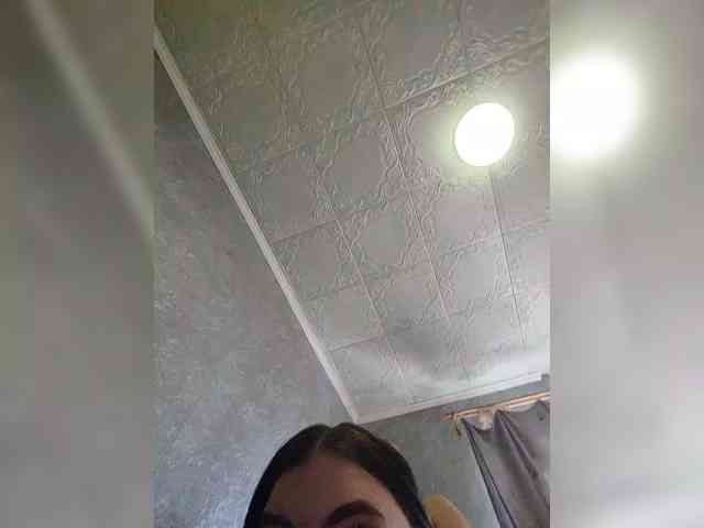 Cleopatra1990 webcam