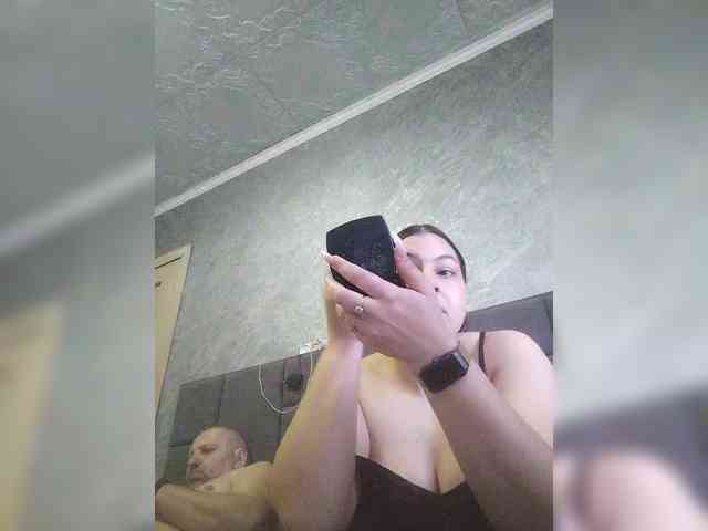 Cleopatra1990 webcam