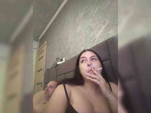 Cleopatra1990 webcam