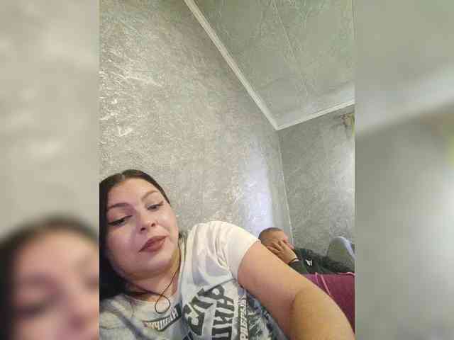 Cleopatra1990 webcam