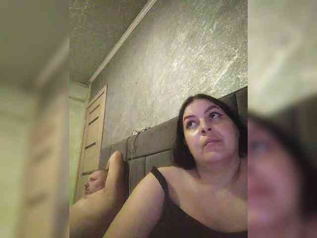 Cleopatra1990 webcam