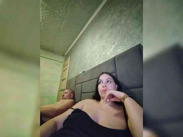 Cleopatra1990 webcam