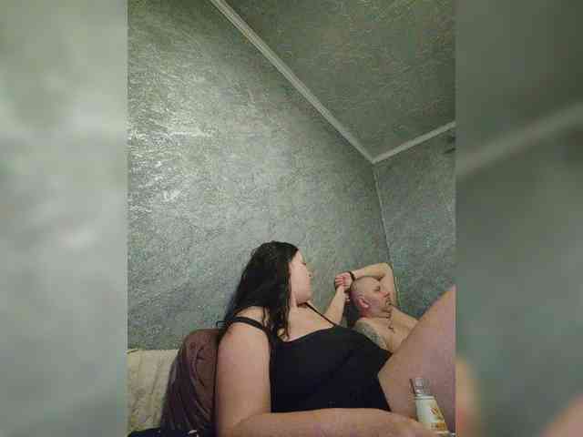 Cleopatra1990 webcam