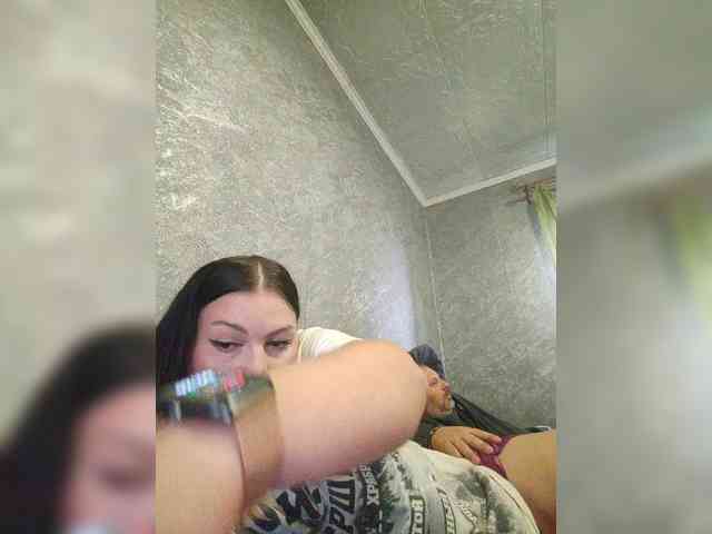 Cleopatra1990 webcam