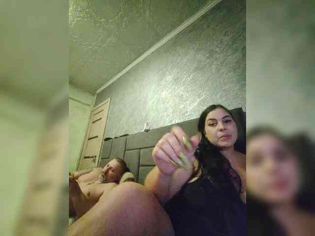 Cleopatra1990 webcam