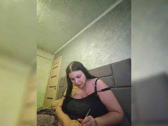 Cleopatra1990 webcam