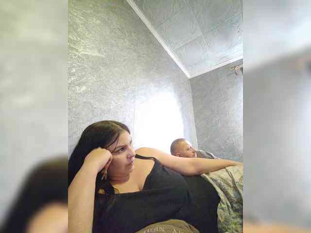 Cleopatra1990 webcam