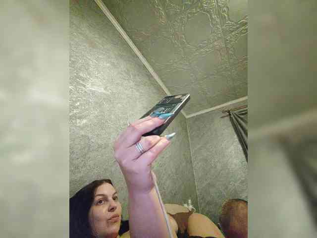 Cleopatra1990 webcam