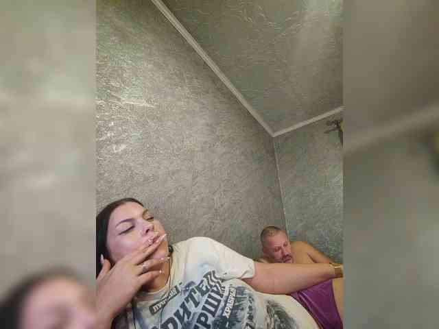 Cleopatra1990 webcam