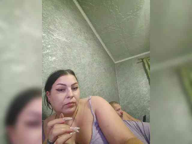 Cleopatra1990 webcam