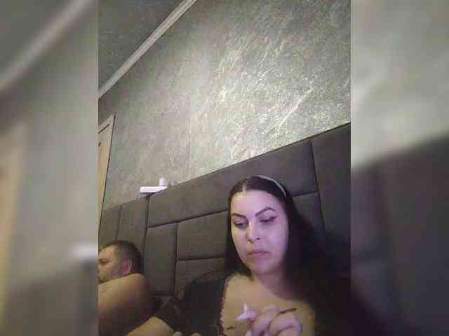 Cleopatra1990 webcam