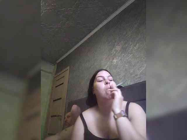 Cleopatra1990 webcam