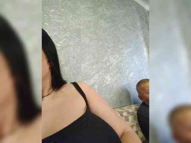 Cleopatra1990 webcam