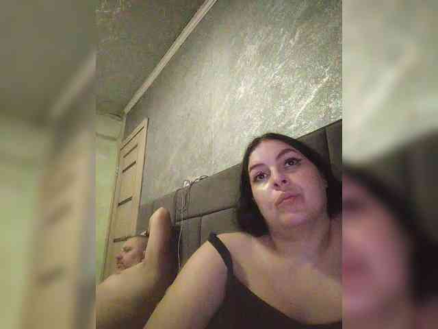 Cleopatra1990 webcam