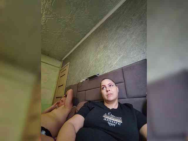 Cleopatra1990 webcam