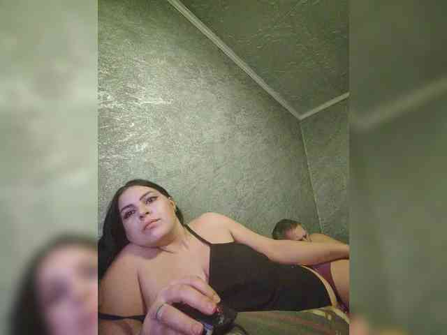 Cleopatra1990 webcam