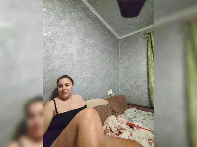 Cleopatra1990 webcam