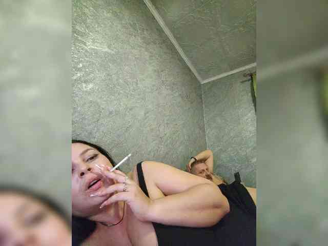 Cleopatra1990 webcam