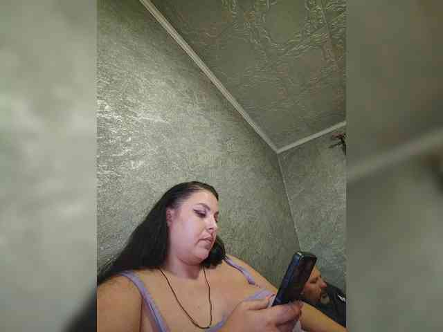 Cleopatra1990 webcam