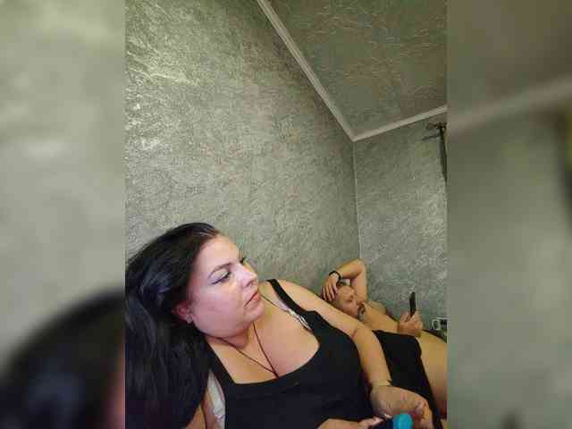 Cleopatra1990 webcam