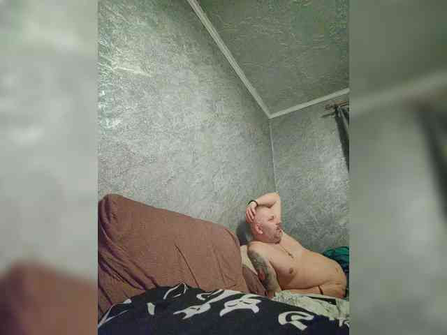 Cleopatra1990 webcam