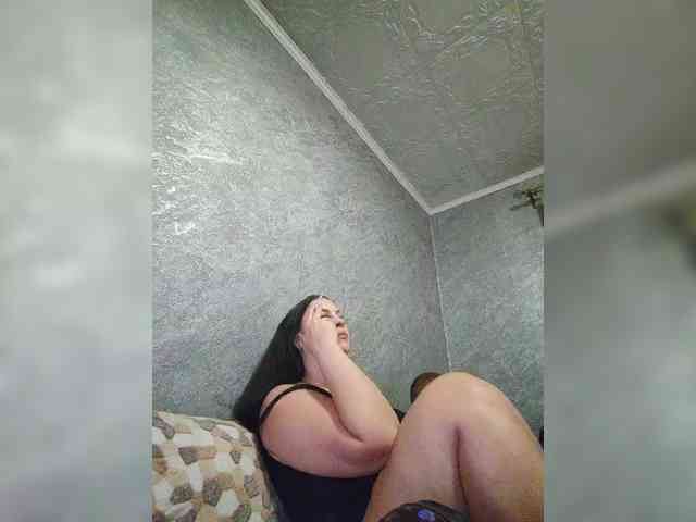 Cleopatra1990 webcam