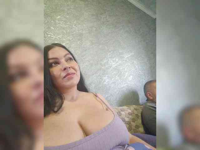 Cleopatra1990 webcam